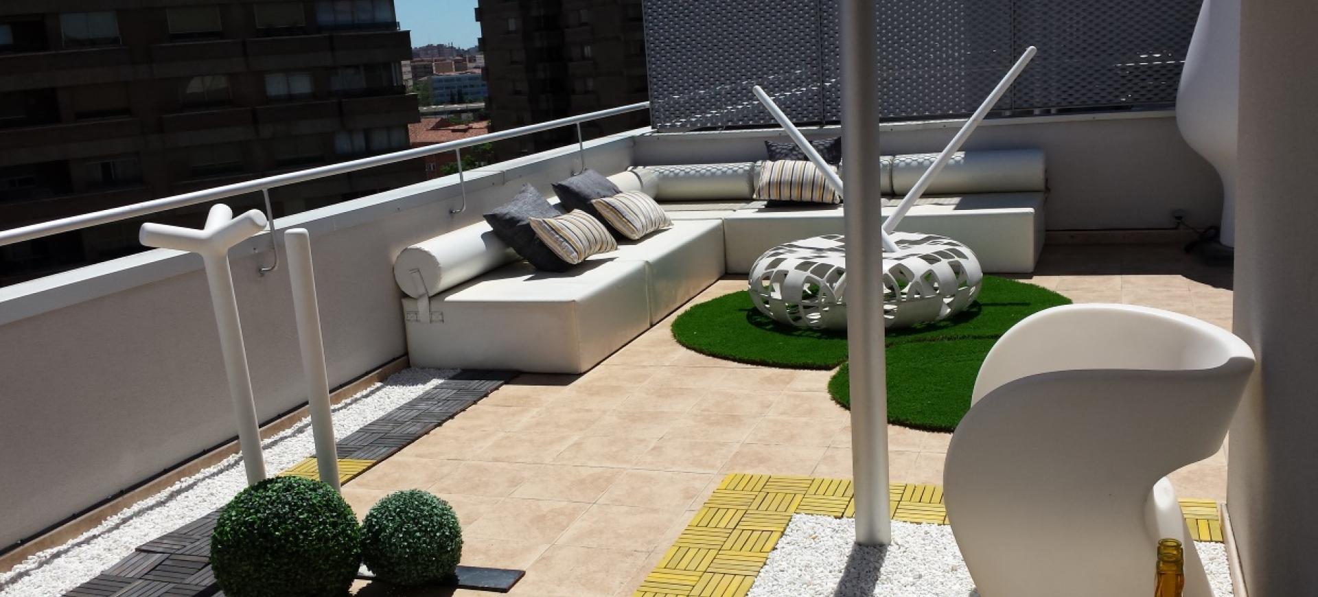 terraza-aticos-quarz-universidad-zaragoza.jpeg
